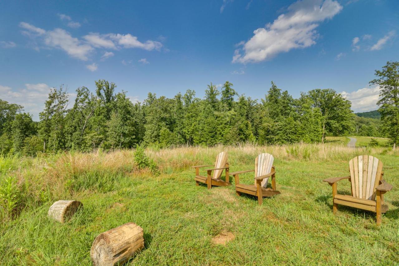 Rustic Baileys Retreat Cabin Near Wineries! Crozet Exterior photo