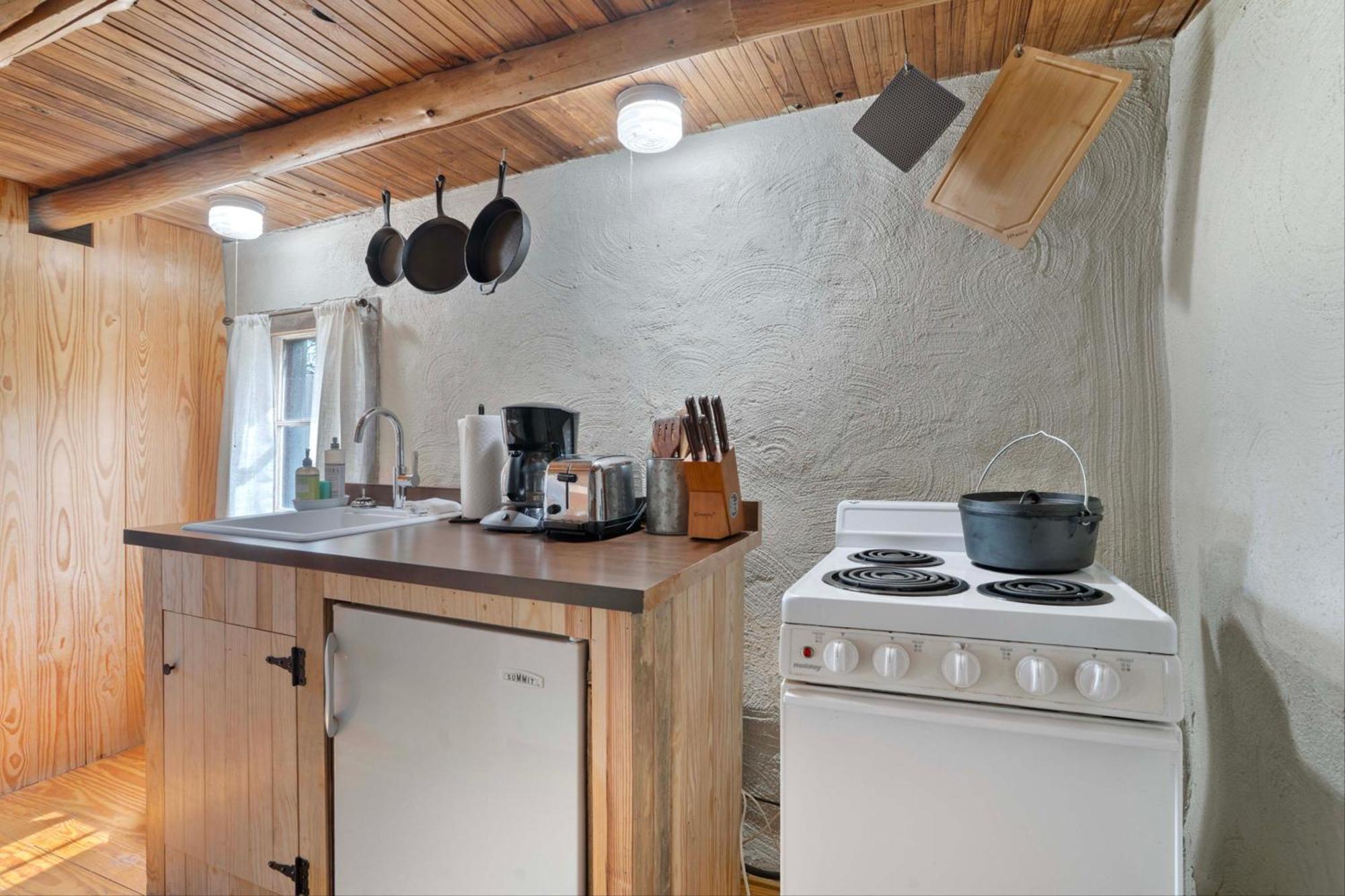 Rustic Baileys Retreat Cabin Near Wineries! Crozet Exterior photo